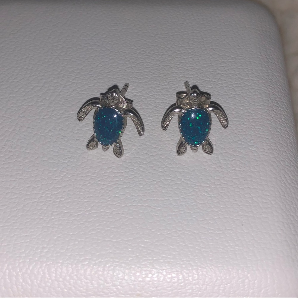 White gold turtle earring studs